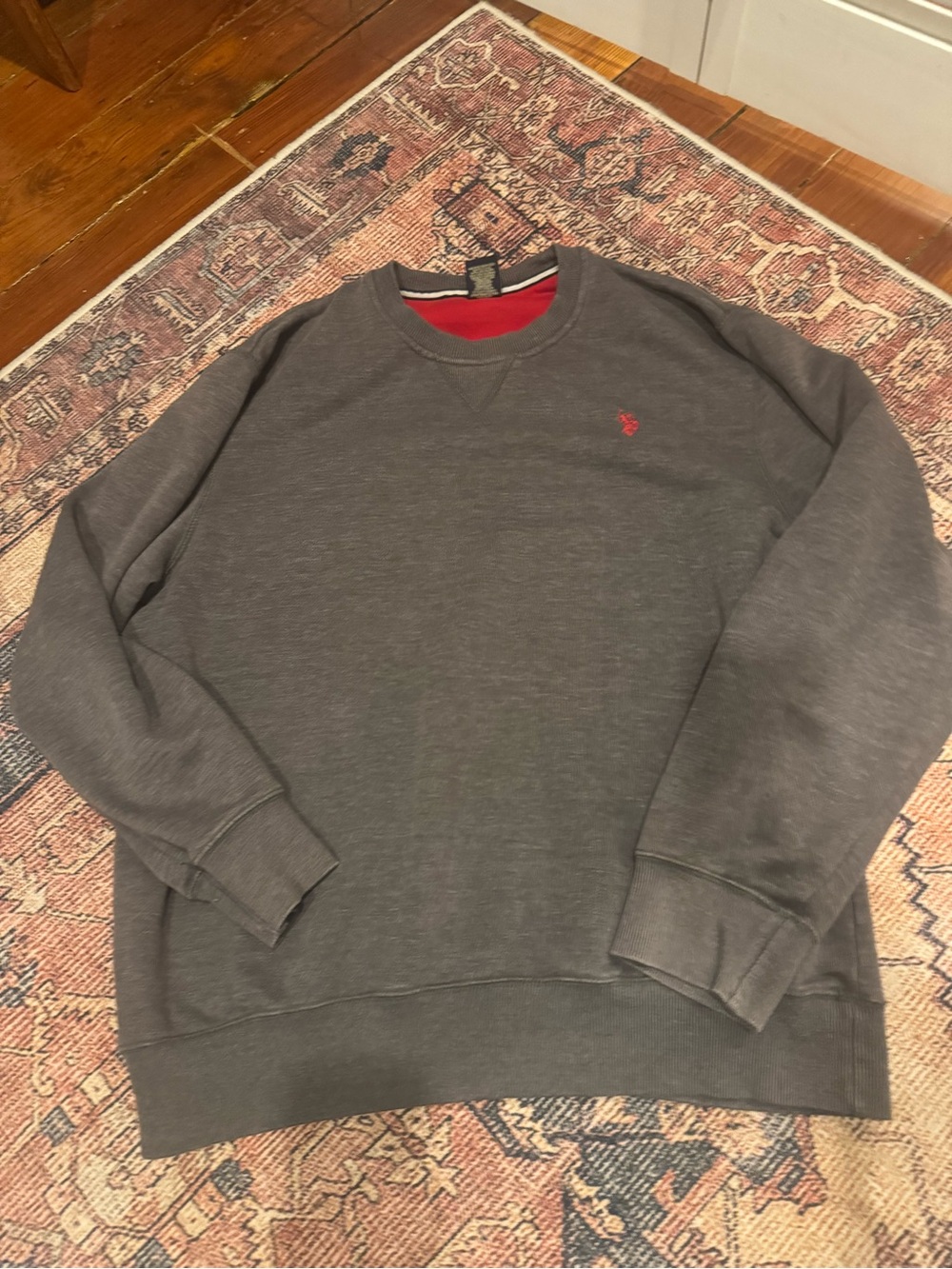 Men's Polo Gray Crewneck Sweatshirt with Red Accent